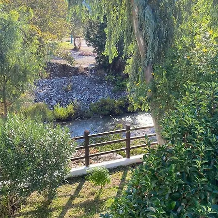 Blumenhaus Дом отдыха Paralia Sergoulas