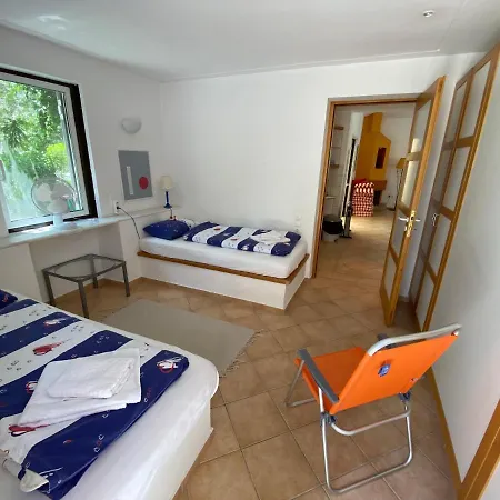 Holiday home Blumenhaus